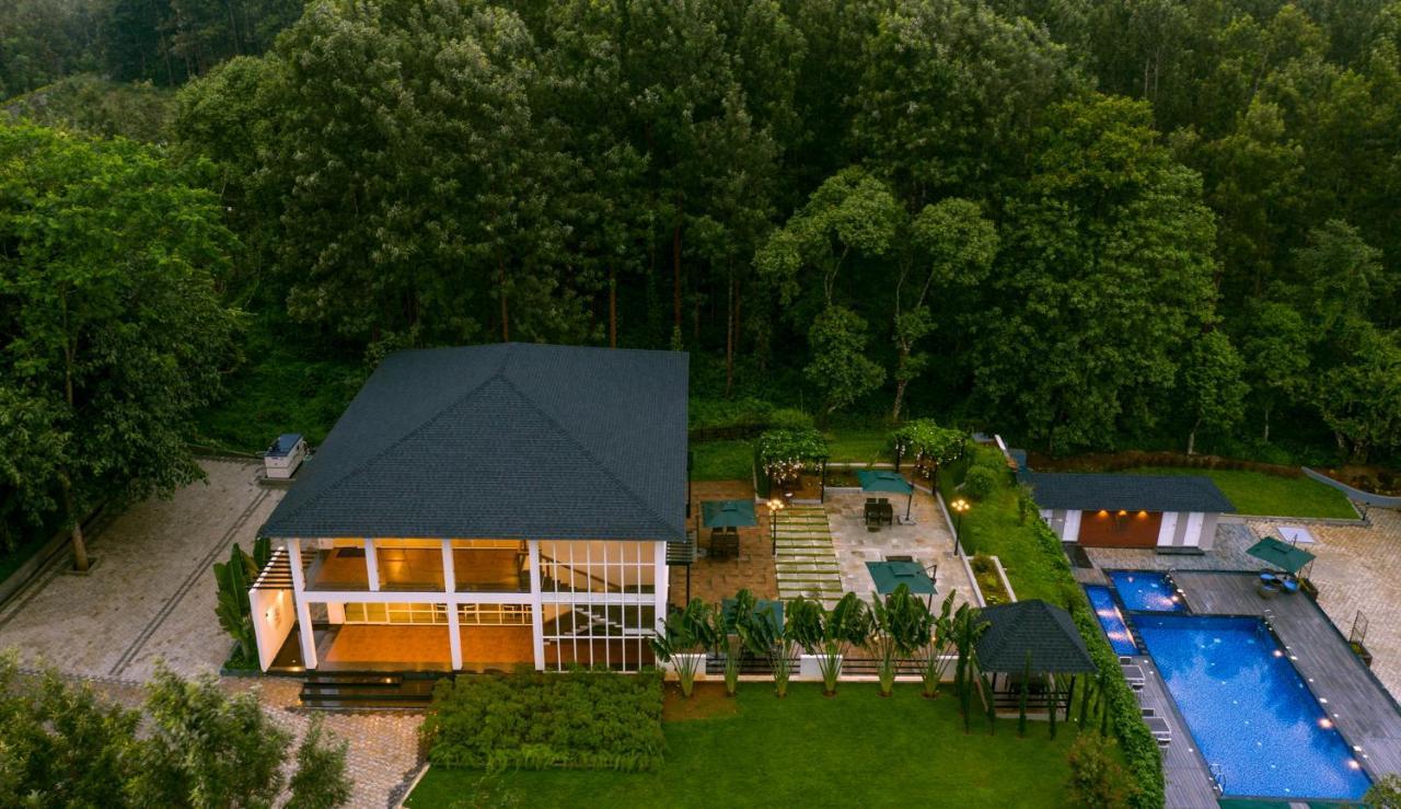 Vismita County Hotel Chikmagalur Bagian luar foto