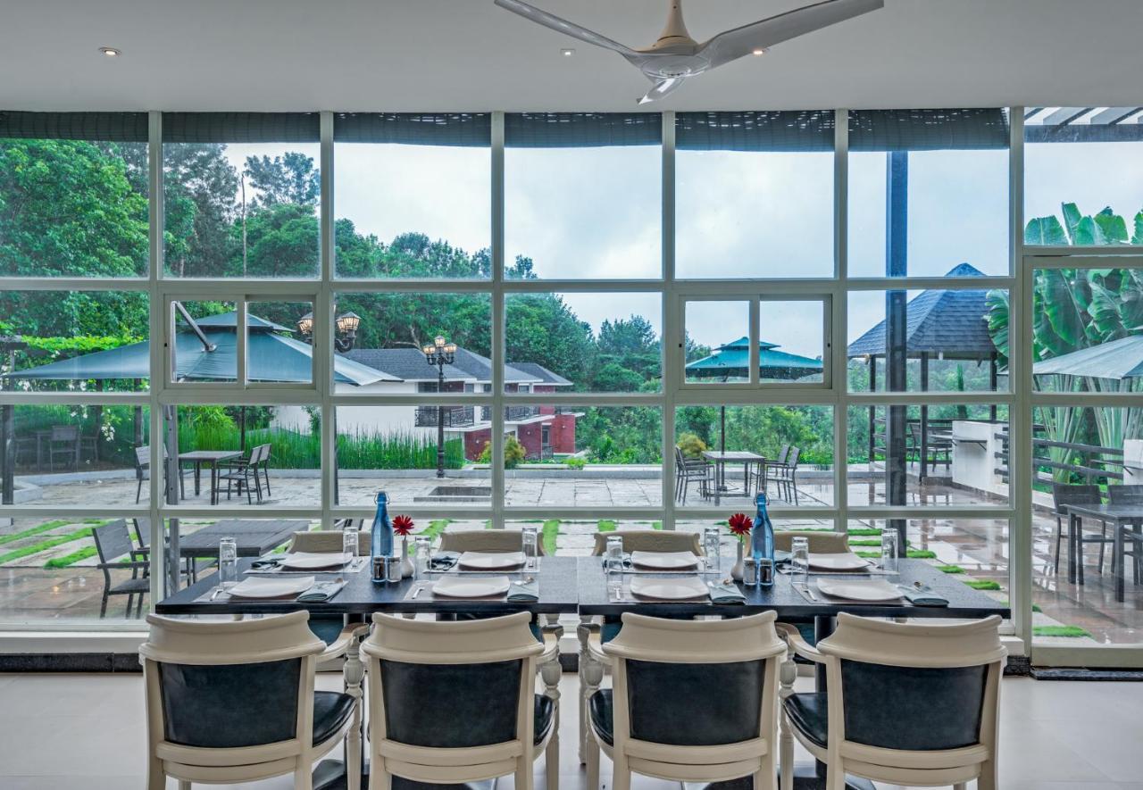 Vismita County Hotel Chikmagalur Bagian luar foto