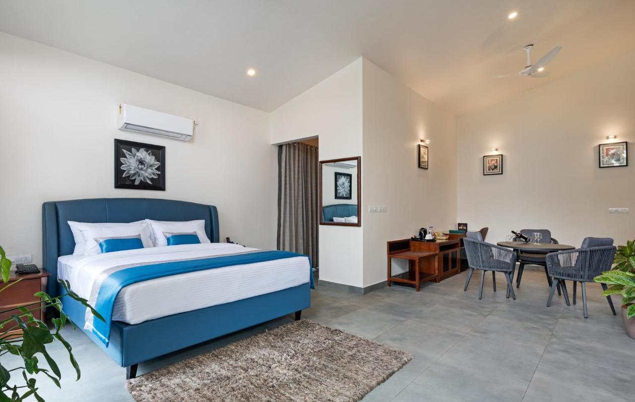 Vismita County Hotel Chikmagalur Bagian luar foto