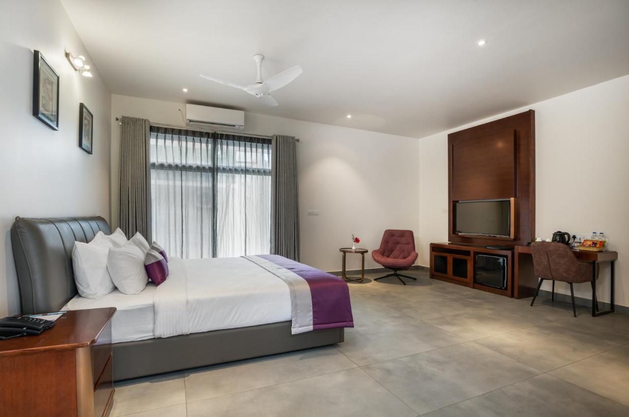 Vismita County Hotel Chikmagalur Bagian luar foto